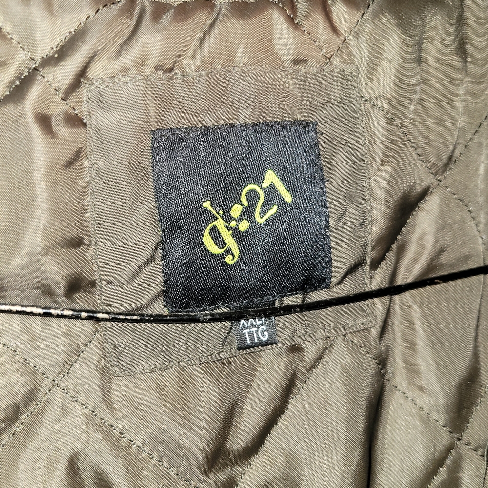 Jacket - Picture 2 of 3